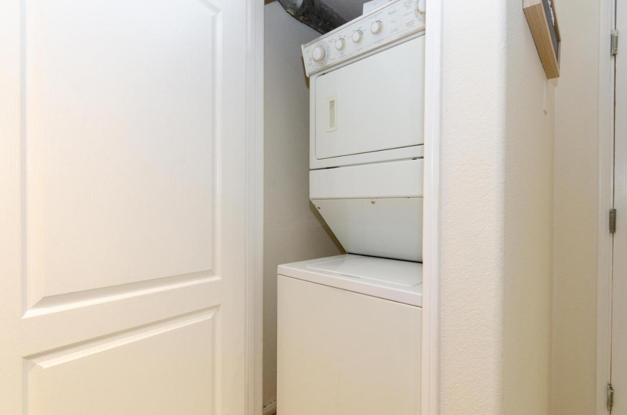 Located Perfectly 2 Bedroom Downtown Los Angeles لوس أنجلوس المظهر الخارجي الصورة