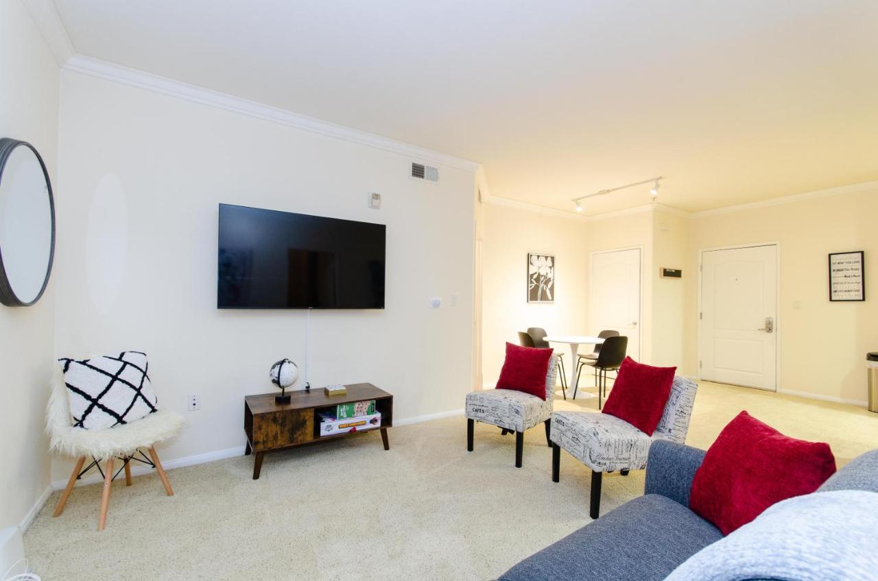 Located Perfectly 2 Bedroom Downtown Los Angeles لوس أنجلوس المظهر الخارجي الصورة