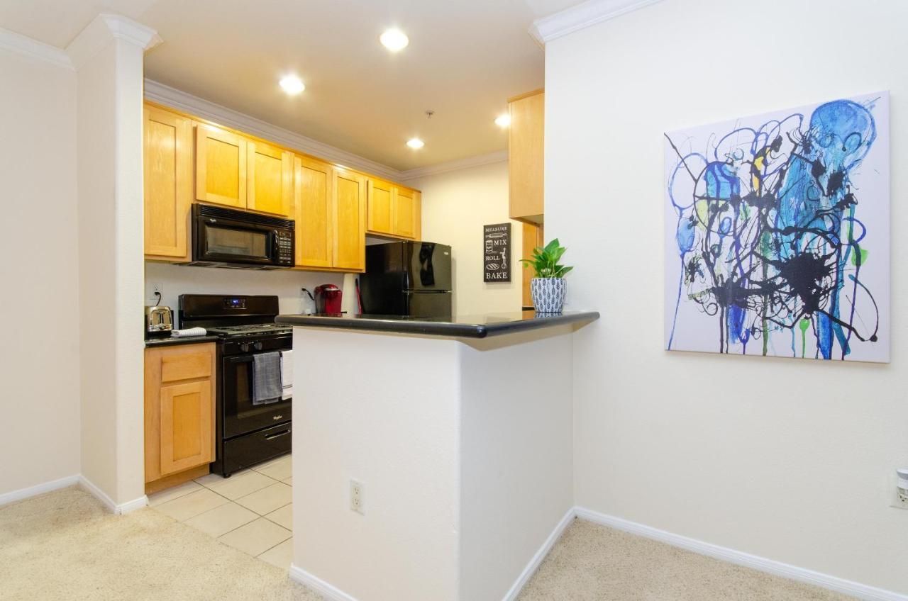Located Perfectly 2 Bedroom Downtown Los Angeles لوس أنجلوس المظهر الخارجي الصورة