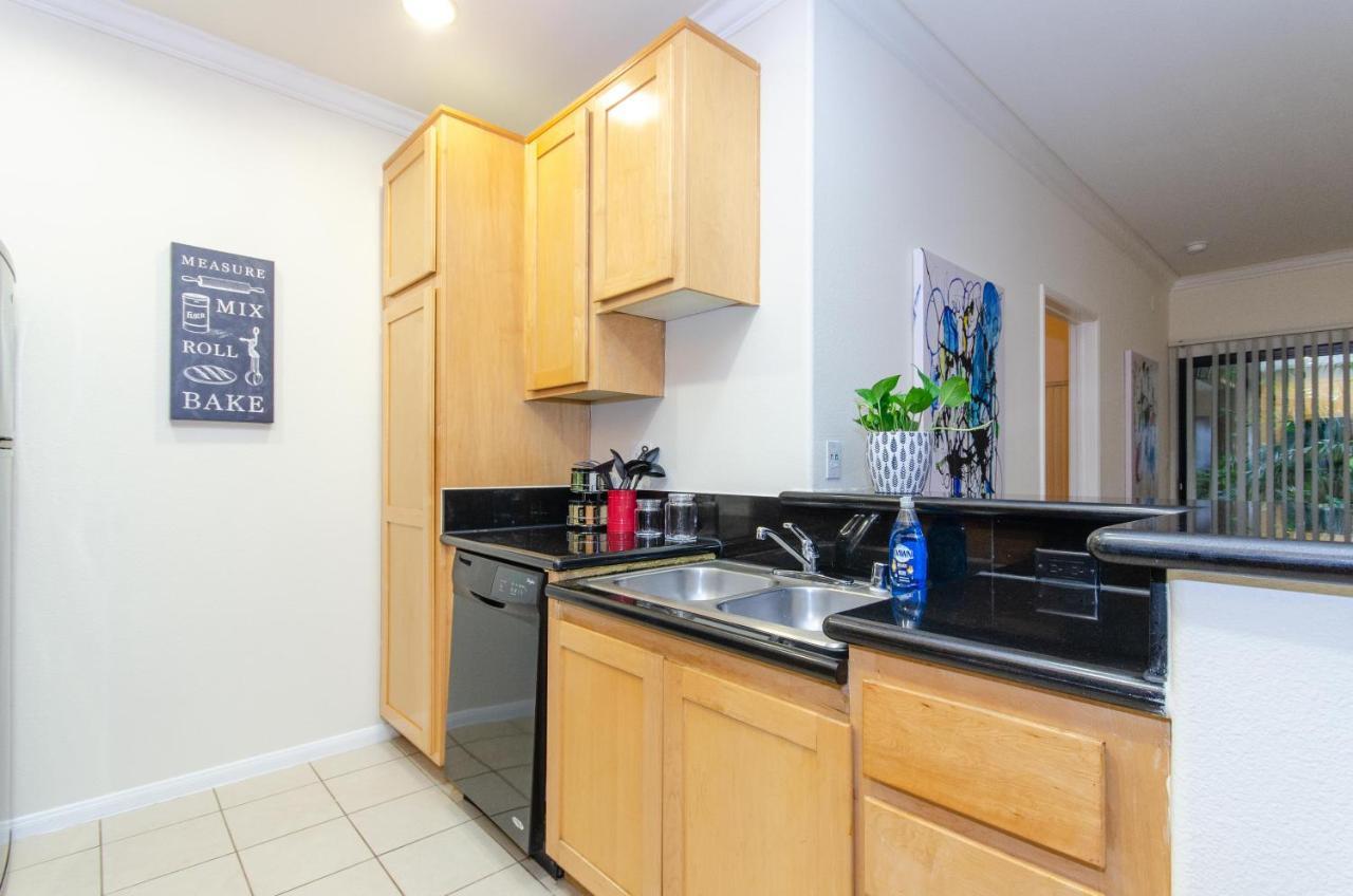 Located Perfectly 2 Bedroom Downtown Los Angeles لوس أنجلوس المظهر الخارجي الصورة